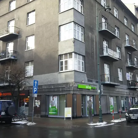 Old Town Apartman *